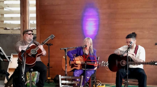 Ginnie Waite Plays the Bear's Smokehouse hosted by Riyen Roots